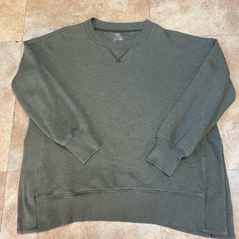 Sage Green Aerie XS oversized sweater with slits on the side